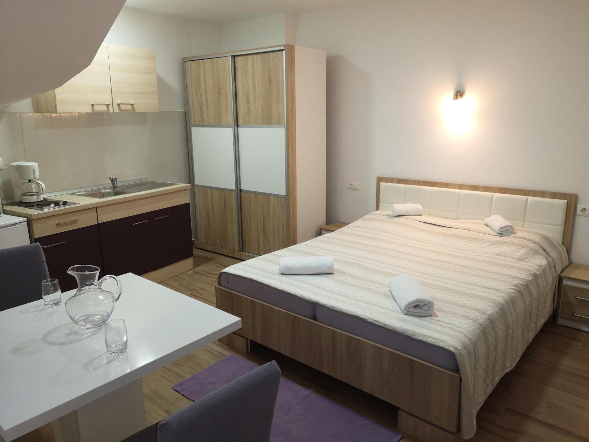 Apartmani Maki Omis Bagian luar foto